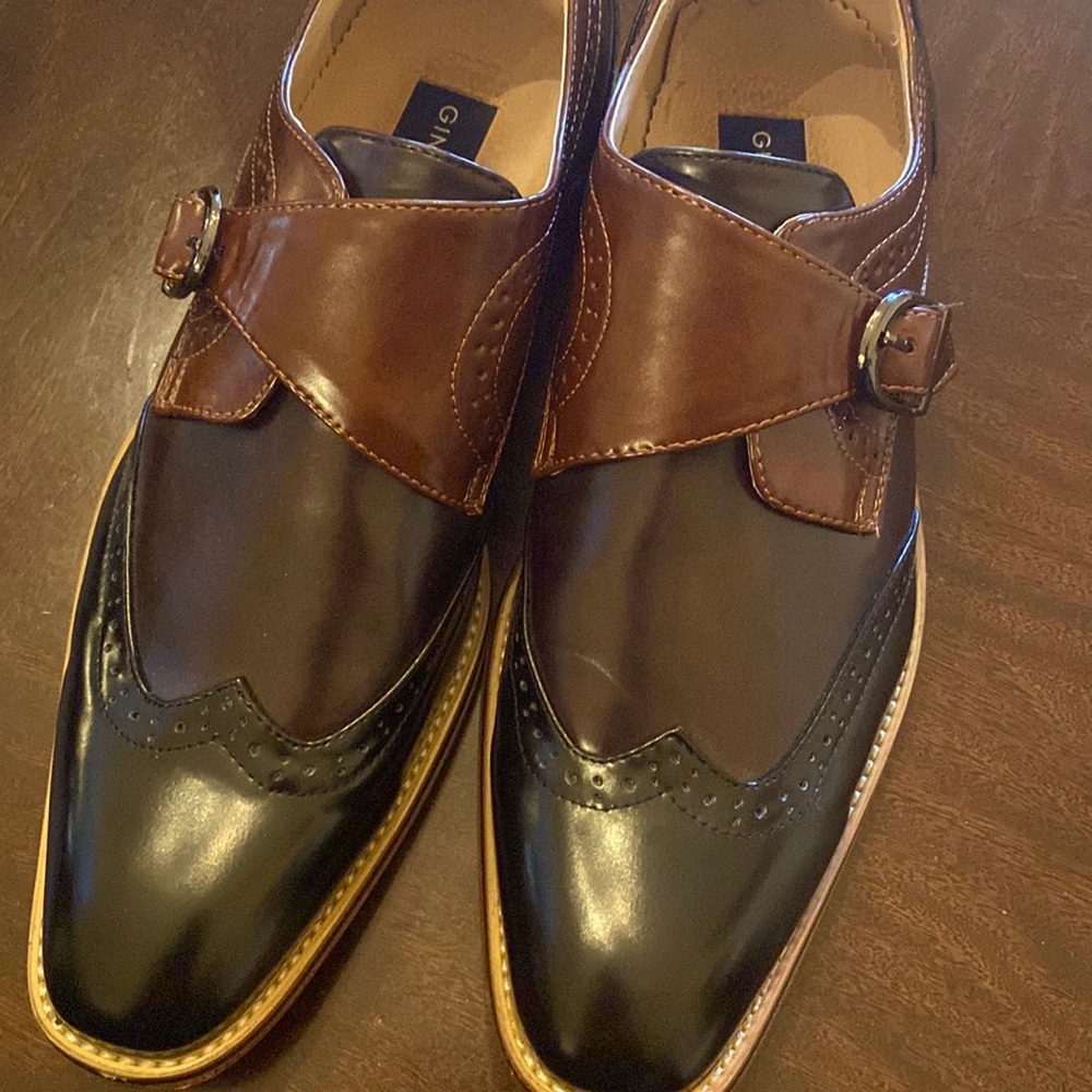 Two tone buckle shoe all leather made by Gino Vitale Black and brown